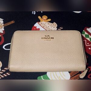 Coach Beige Leather Women's Bag